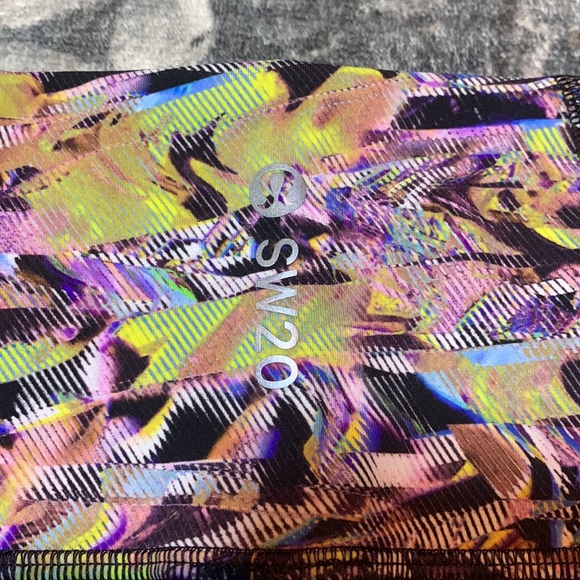 NWT Lululemon Pace Rival High-Rise Crop 22" *SeaWheeze - Picture 5 of 7